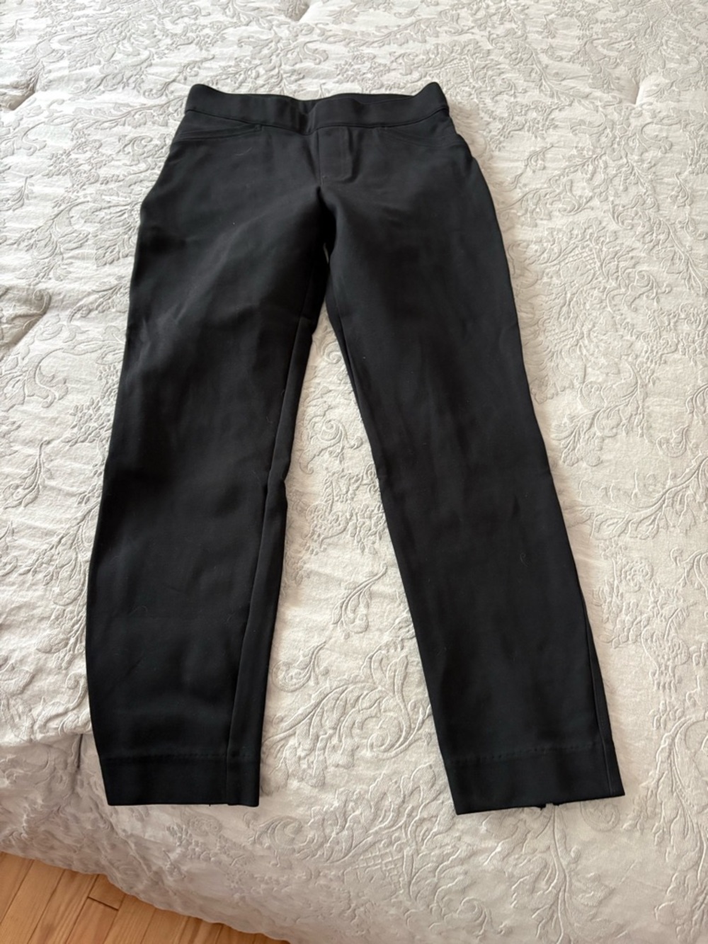 SPANX Women's Black Cropped Slim Ponte Pants